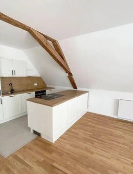 Traumhafte große, (in Kürze freie) 3-Zi-Maisonette-Wohnung in historischem Gebäude -Denkmalschutz - Vilshofen (Donau)