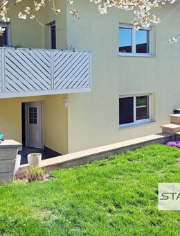 Zukunftssicher und energieeffizient: Attraktives Wohnhaus mit Garten, ELW und Doppelgarage - Großrinderfeld