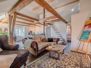 PROVISIONSFREI / Hochwertige Altbau-Dachgeschosswohnung mit Fachwerk & Sichtdachstuhl! - Ebersberg