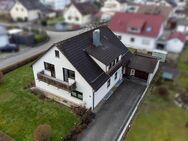 FÜR ANPACKER! Solides Zweifamilienhaus mit Garage in ruhiger Wohnlage von Mochenwangen - Wolpertswende