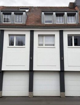 Gepflegtes Mehrfamilienhaus mit 3 Wohnungen zum Kauf in Würzburg-Heidingsfeld - Würzburg