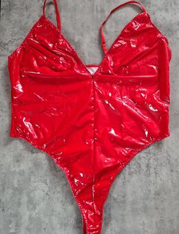 String Body in Lack Leder / Farbe rot oder schwarz / Größen 1XL, 2XL, 3XL und 4XL / NEU - Marl (Nordrhein-Westfalen)