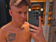 GAY ESCORT - MASSAGE AND SEX - 100 Eur Stunde Preis! - Berlin Tempelhof-Schöneberg