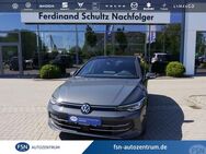 VW Golf, 1.5 l EDITION 50 eTSI, Jahr 2022 - Rostock