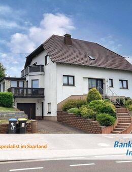 Großzügiges Zweifamilienhaus mit Einliegerwohnung, Garten und Tiefgarage in Illingen-Uchtelfangen - Illingen (Saarland)