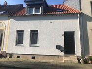 1-Familienhaus mit Garage und kleinem Nebengelass in 39397 Kroppenstedt zu vermieten - Kroppenstedt