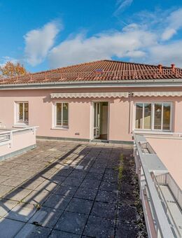 Traumhafte Dachterrassenwohnung in ruhiger Ortsrandlage - Taufkirchen (Landkreis München)