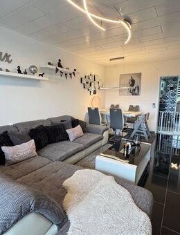 Wohnen mit Fernblick - Schicke 3-Zimmer-ETW mit Fahrstuhl und Stellplatz im Lüdenscheider Norden - Lüdenscheid