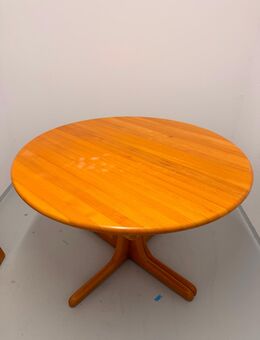 Massivholz-Esstisch aus Dänemark mit Ausziehplatten und 4 Stühlen - Remscheid