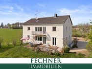 Dieses Zweifamilienhaus (Massivbauweise) bietet viel Platz auf einem 1.798m² großen Grundstück! - Adelschlag