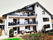 BAMMENTAL: 5-Zimmer-Wohnung mit West-Balkon in gepflegtem 3-Familienhaus - Bammental
