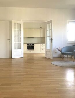 Dachgeschosswohnung mit Penthouse-Charakter Helle & großzügige Räume mit hohen Decken und sonnigen Balkonen - Berlin