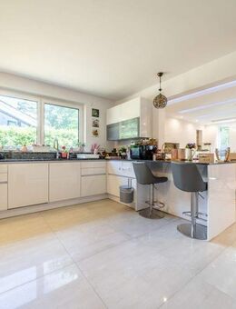 Stil - Eleganz- Exklusivität in Isernhagen Süd ! - Hannover