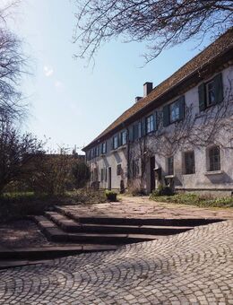 Historisches Bauernhaus auf gigantischem Grundstück in idyllischer Lage! - Schnürpflingen