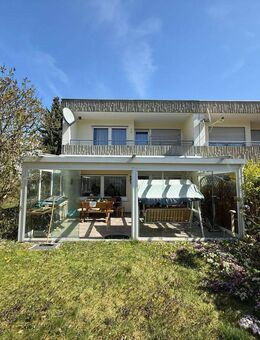 **Naturnahe Wohlfühloase - stilvolles Reihenendhaus mit großzügigem Garten** - Schwäbisch Gmünd