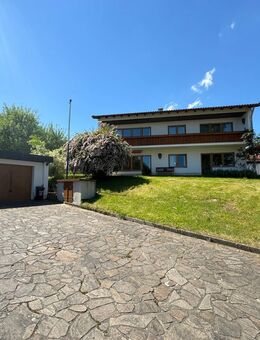 Einfamilienhaus mit Einliegerwohnung: Naturnahes Wohnen in begehrter Lage mit großem Potenzial - Trostberg