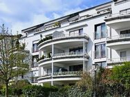 Tolle Aussichten! Attraktive 3 Zi. Wohnung mit schönem Balkon + Tiefgaragenplatz - Wülfrath