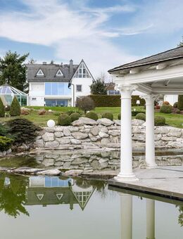 Unternehmervilla mit parkähnlichem Grundstück, Schwimmteich, mit Pool und luxuriöser Ausstattung. - Weilmünster