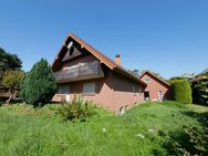 Zweifamilienhaus mit großem Garten und zusätzlichem Baupotenzial in Salzkotten-Niederntudorf - Salzkotten