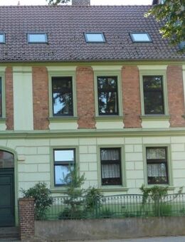 Interessant geschnittene 3-Raum-Wohnung im Dachgeschoss mit EBK - Wriezen