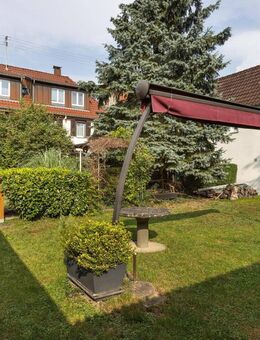 Großzügiges 3-Familien-Haus mit Bauplatz in zentrumsnaher Wohnlage - Wendlingen (Neckar)