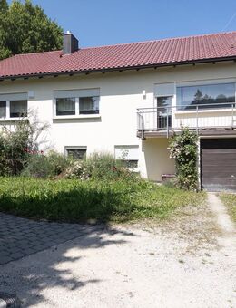 Haus mit Großem Grundstück und Einliegerwohnung - Harburg (Schwaben)