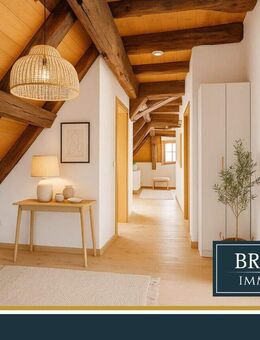 BRUMANI | Lichtdurchflutete DG-Wohnung mit großzügigem Wohnbereich im Denkmalhaus in Sulzburg - Sulzburg