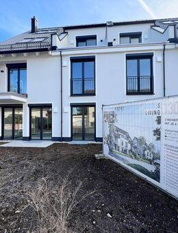 Gut geschnittene 2-Zimmer-OG-Wohnung mit 2 Balkonen und Tiefgarage - München