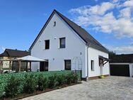 Modernes Familienparadies mit Extra-Komfort: Vollständig saniertes Einfamilienhaus mit Großgarage - Maxhütte-Haidhof