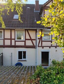 Gemütliches Raumwunder zum fairen Preis wartet auf die junge Familie - Helsa