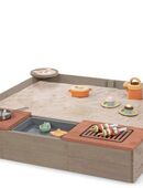 MUDDY BUDDY® Sandkasten Wild Bear, mit Matschwanne, Grill, Kochfeld, warmgrau/puderrosa in 00000