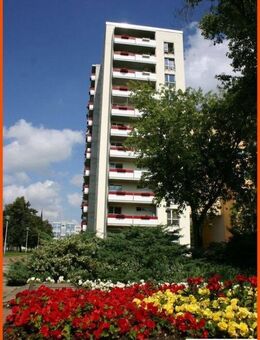 Moderne 4-Raum-Wohnung in zentraler Innenstadtlage//komplett saniert//mit Aufzug im 10. OG - Gera