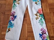 NEU * Edel * stylisch * Tropical * Blumen * Blüten * Flower- Power * Hose "Ashley brooke" Gr. 36/ S * weiß * bunt * - Riedlingen Zentrum