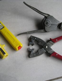 Abisolierzange STRIPMASTER und weitere Kabel Abisolierzangen zu verkaufen - Wesseling