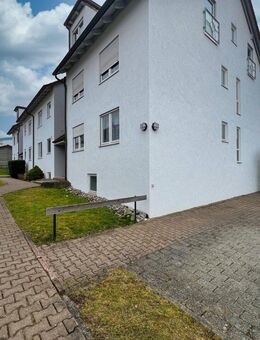 Gemütliche Dachgeschosswohnung mit Loggia und Garage - Mössingen