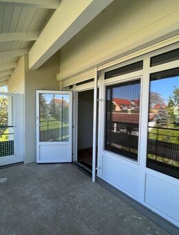 geräumige 2- RWE mit Balkon & Fahrstuhl in einer Mehrgenerationen - Wohnanlage / Königshufen ! - Görlitz