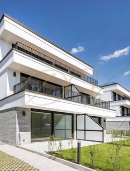 Besichtigung 14.10. um 13 Uhr! Aktion! Provisionsfrei! Stilvolle Gartenwohnung mit vielseitigem Hobbyraum und Rückzugsort im Grünen - Berlin
