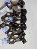 Suzuki Grand Vitara 2.4 124 KW 196 PS J24B Kolben Pleuel in 57539