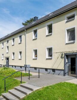 Bei VIVAWEST die Sonnenstrahlen auf dem eigenen Balkon genießen. - Bochum