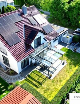 Luxuriöses Einfamilienhaus mit ELW, Garten und großer Doppelgarage in einer Sackgasse v. Schwaikheim - Schwaikheim