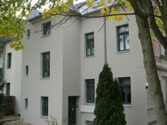 Einziehen und wohlfühlen: 2-Raumwohnung mit Tageslichtbad (Wanne) im Grünen (Chemnitz-Hilbersdorf) - Chemnitz