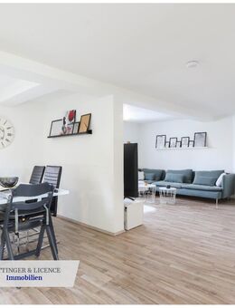 "Investieren in Uffenheim: 5-Zimmer-Dachgeschosswohnung, kernsaniert & vermietet" - Uffenheim