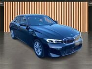 BMW 330, 4.0 i M Sport UPE 710, Jahr 2023 - Dresden