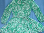 NEU * Romantik * Blumen * Blüten * Flower- Power * Paisley-Ornamente * BOHO * Baby- Doll * Volant * Hemdblusen * Mini- Kleid oder Long Tunika "ZARA" Gr. 38- 40/ S- M * grün * weiß * - Riedlingen