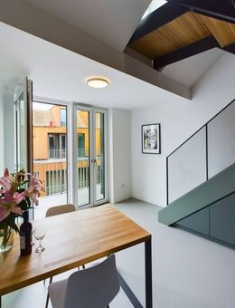 Moderne + möblierte Maisonette mit Balkon: Ideal für Paare in Oldenburg | Maisonette Prime - Oldenburg