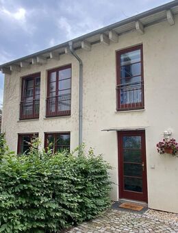 Wohnen im ruhigen Hinterhof der Äußeren Neustadt | 2 Raum DG | Separater Eingang | Fußbodenheizung - Dresden