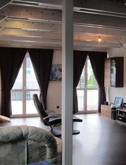 LIF- City ** Wohnung ca. 125 qm mit ca. 300 qm Werkstatt ** 3 x Bühne mit Büro uvm. ** - Lichtenfels (Bayern)