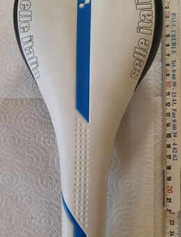 Rennrad Sattel kaum benutzt - Wiesbaden