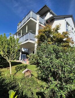 NEUWERTIG** Barrierefreie 4,5 Zimmer Erdgeschoßwohnung mit 2 Terrassen + GARTEN** - Schorndorf (Baden-Württemberg)