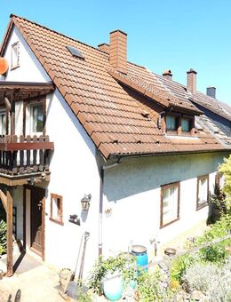 Zwei Wohneinheiten, ein Traum: Großzügige Doppelhaushälfte mit Einliegerwohnung und riesigem Garten! - Neckargemünd
